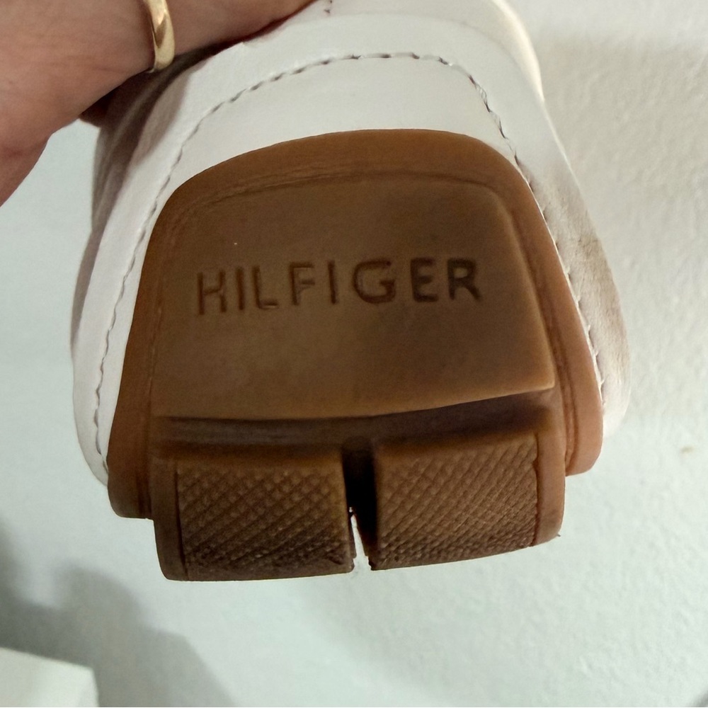 Tommy Hilfiger White Leather Penny Loafer with Brown Tread - Picture 3 of 5